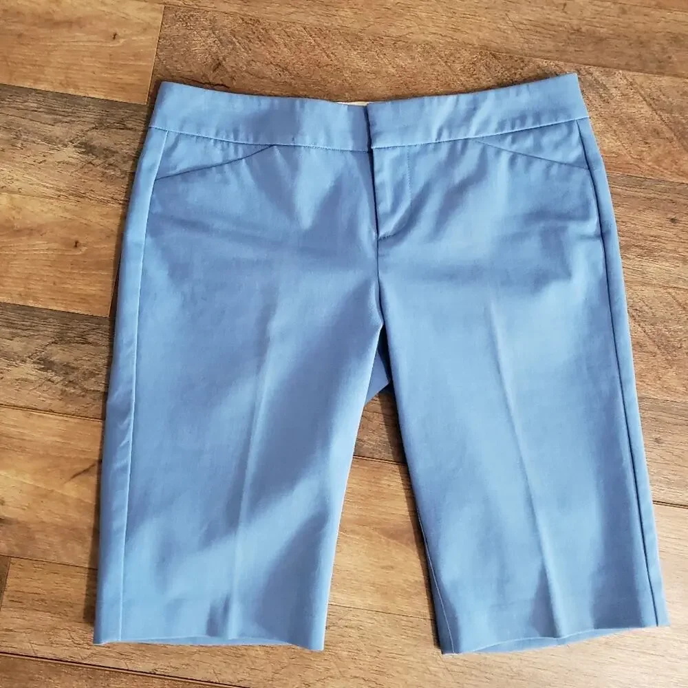 Ecru Shorts Sky Blue The Atkins Bermuda Stretch Golf Sporty Size 4 Preppy Active - Picture 2 of 9